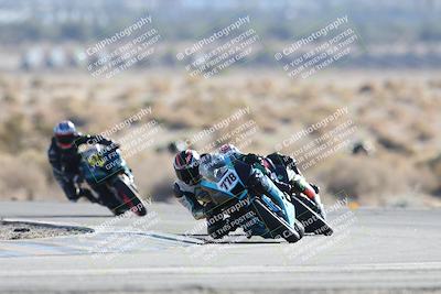 media/Dec-07-2025-CVMA (Sun) [[3e7d2de5dc]]/Race 12- Formula 40 MW and LW/